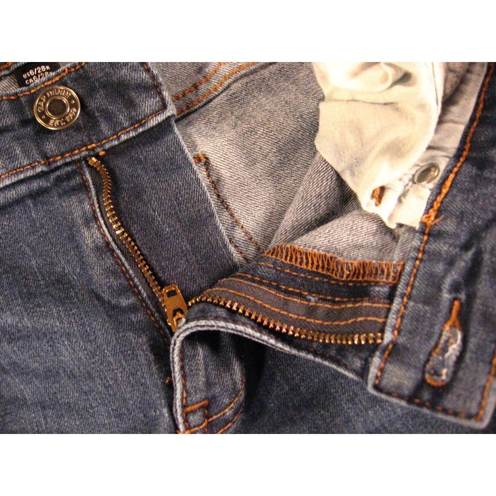 Vintage GAP Womans CUTOFF JEAN SHORTS W 30 MEASURED Daisy Dukes Blue Denim Stret - Picture 4 of 8